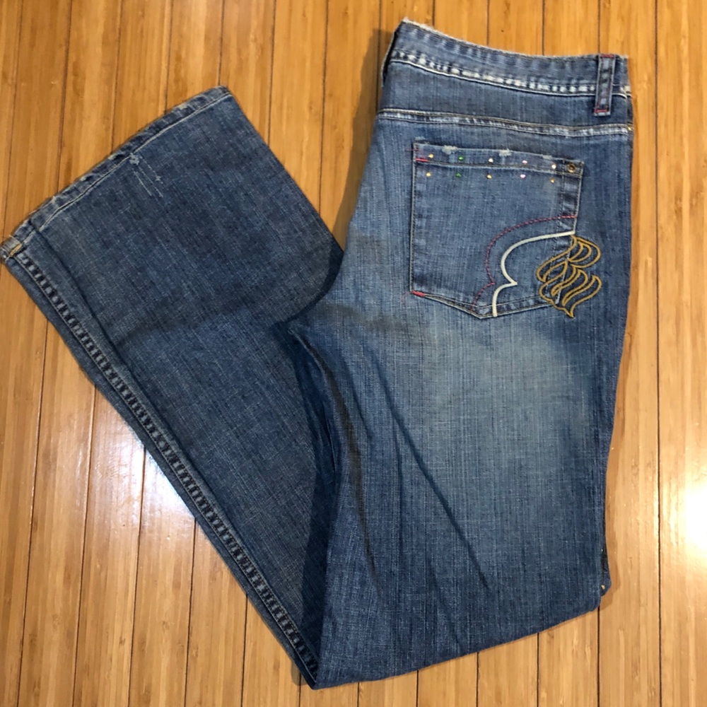 Rocawear Women’s Jeans Rhinestones Stud